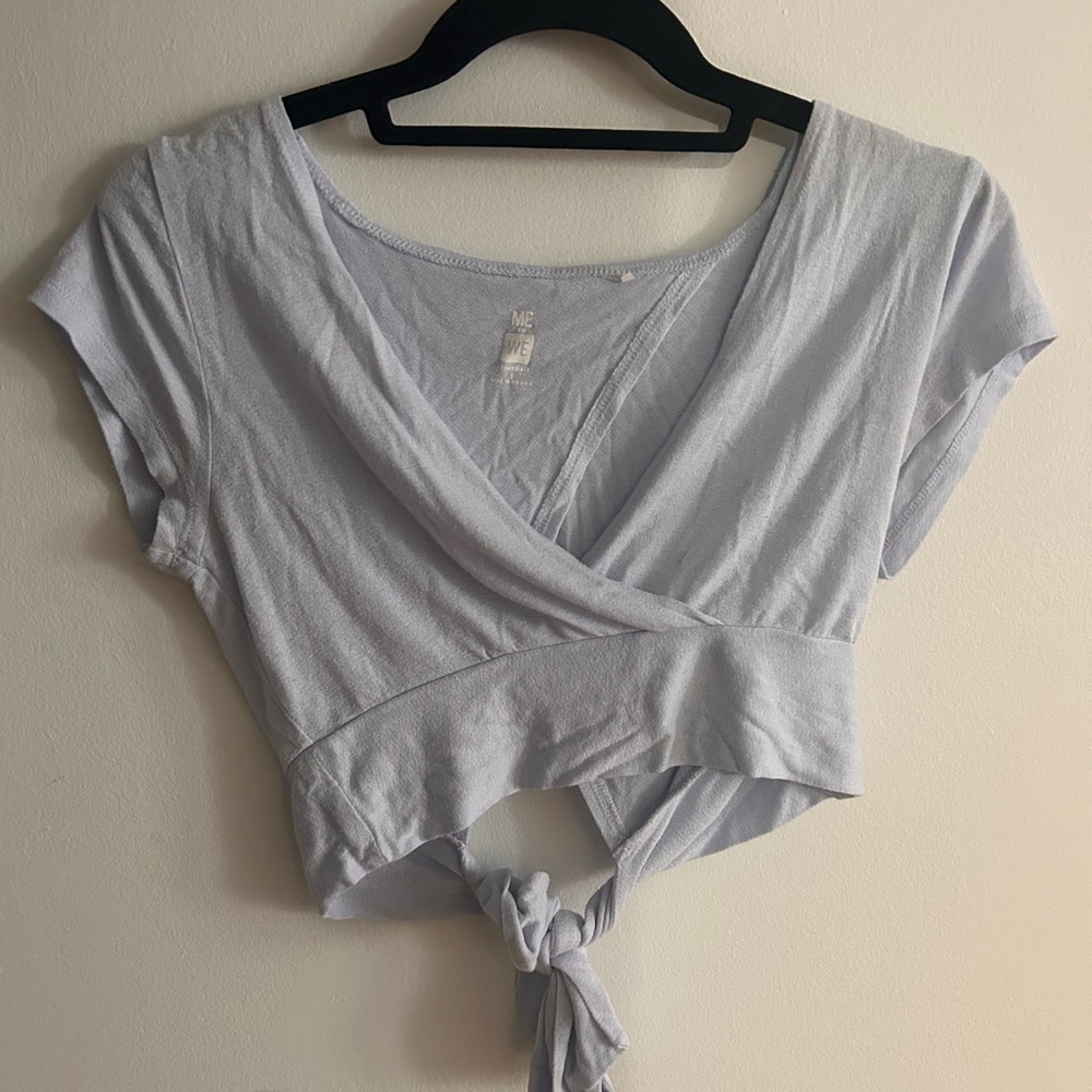 Light blue wrap around cropped top